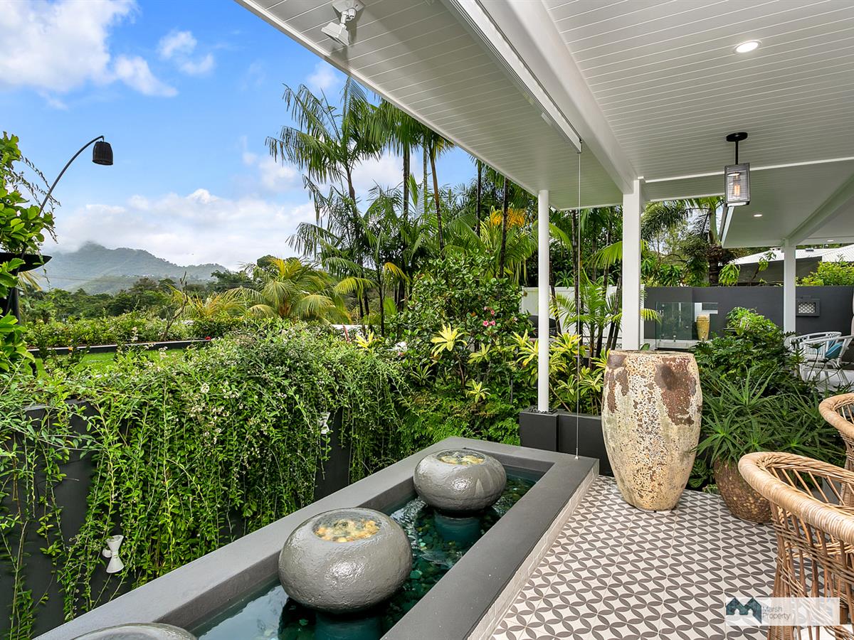 Stunning Sanctuary High On The Edge Hill / Whitfield Border